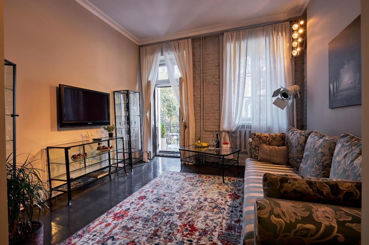 Paulmarie Apartment Near Nezavisimosti Минск Екстериор снимка